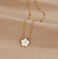 Collier Fleur Blossom blanche