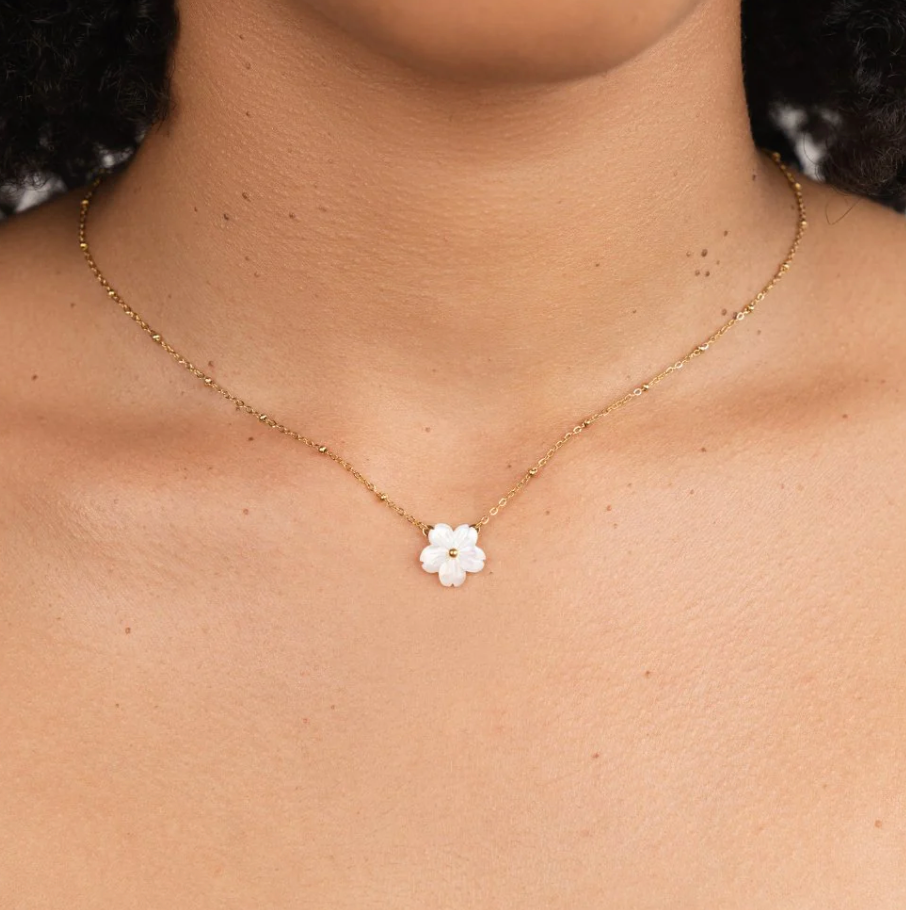 Collier Fleur Blossom blanche