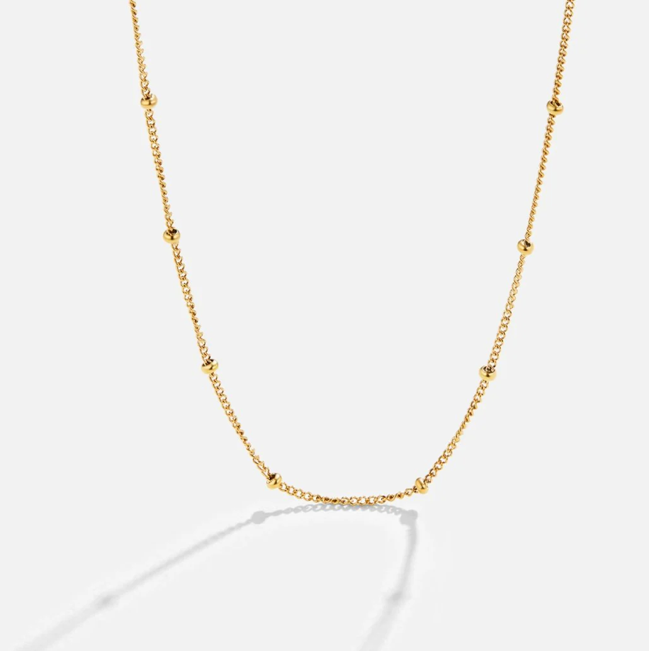 Collier chaîne argentée à perles Niyah