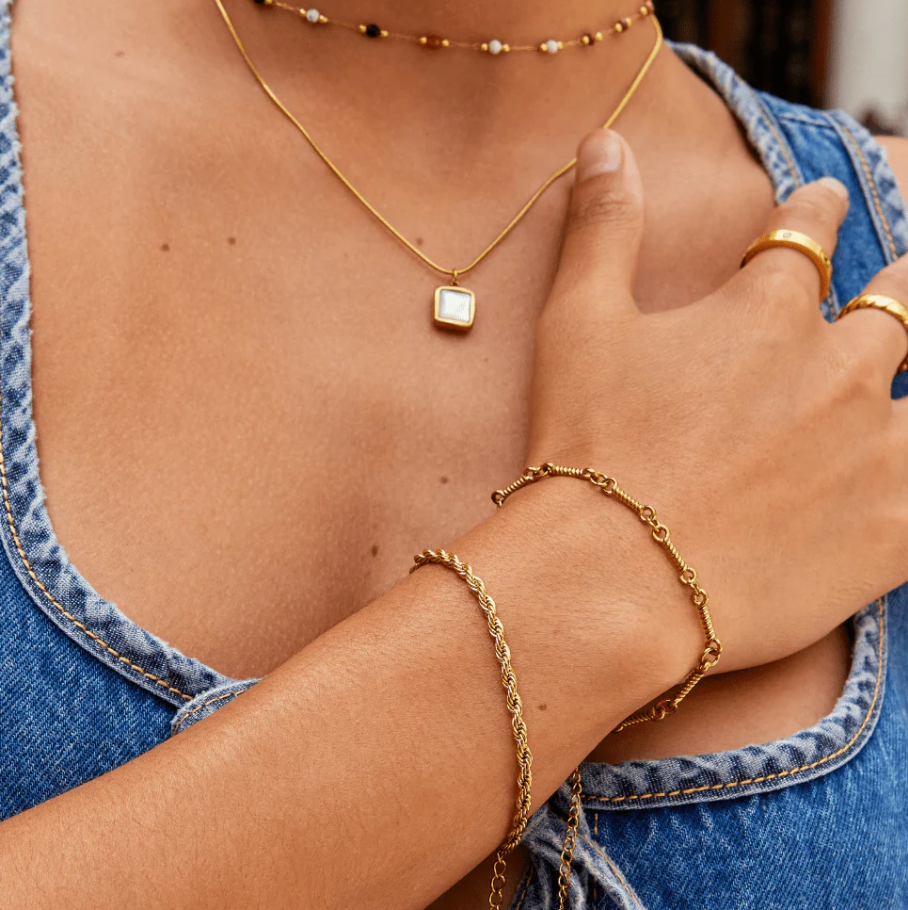 Bracelet torsadé plaqué or 18 carats