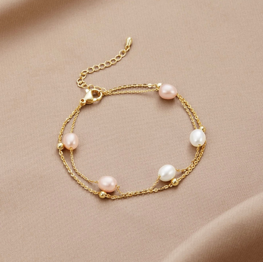 Bracelet à plusieurs rangs en perles d’eau douce