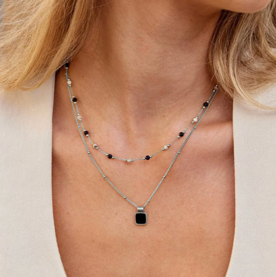 Collier pendentif noir Lucia