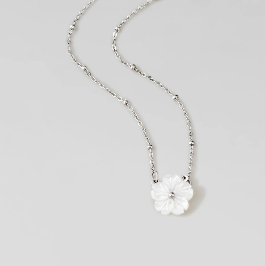 Collier Fleur Blossom blanche