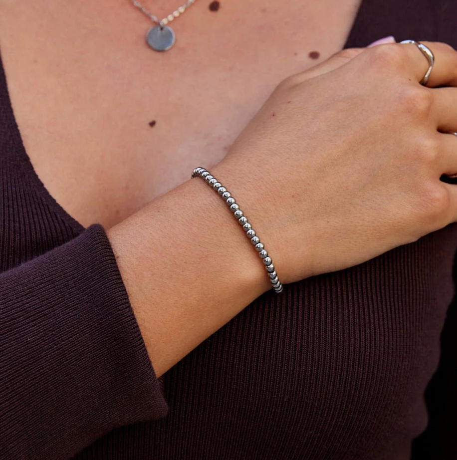 Bracelet Niloya en perles dorées